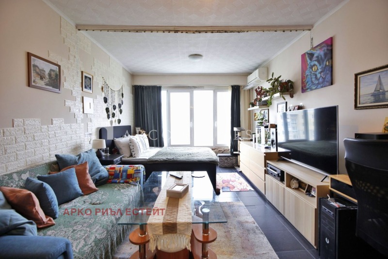 For Sale  Studio Sofia , Lyulin 1 , 47 sq.m | 82668570
