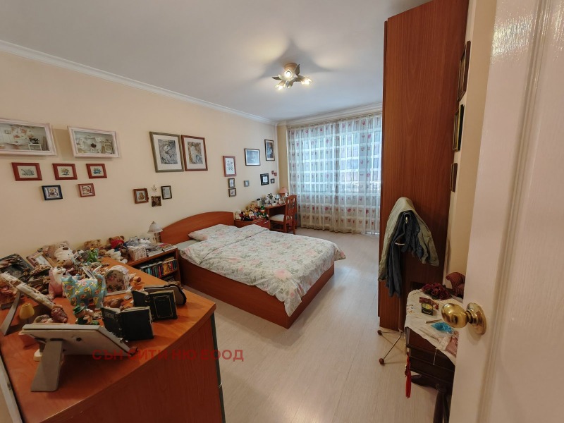 Продава МНОГОСТАЕН, гр. София, Белите брези, снимка 5 - Aпартаменти - 49153777