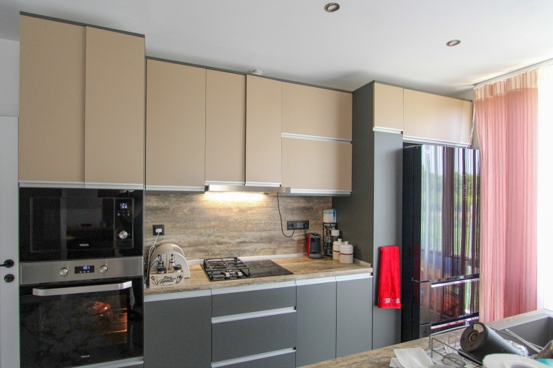 Продава КЪЩА, гр. София, с. Долни Богров, снимка 3 - Къщи - 53169134