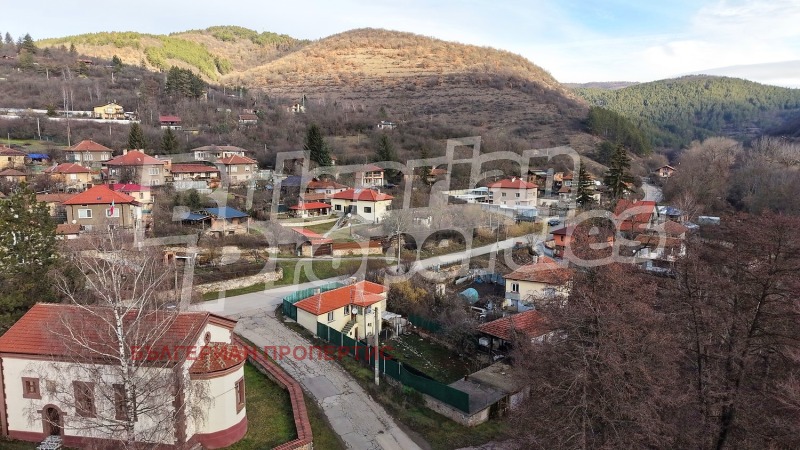 Продава КЪЩА, с. Елешница, област София област, снимка 3 - Къщи - 53506774