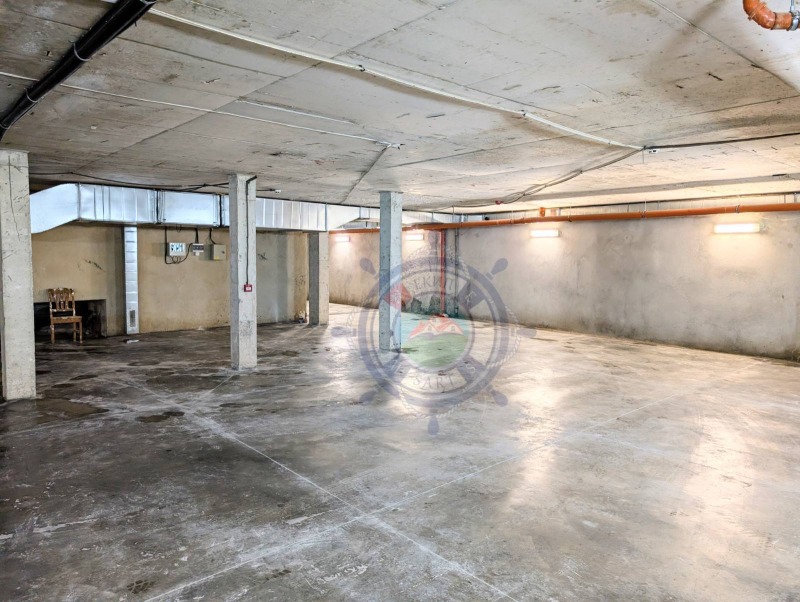 Продава ГАРАЖ, ПАРКОМЯСТО, гр. Варна, Бриз, снимка 7 - Гаражи и паркоместа - 47766751