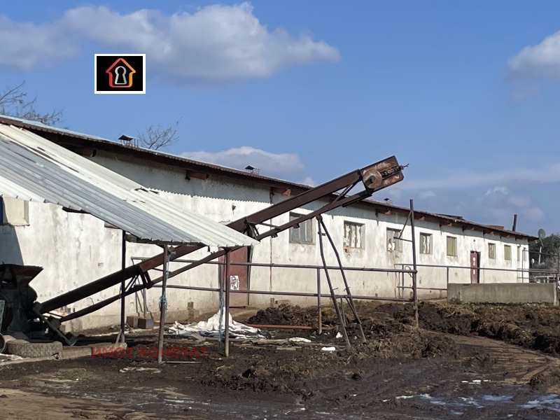 Продава ПРОМ. ПОМЕЩЕНИЕ, с. Мраморен, област Враца, снимка 8 - Производствени сгради - 53536570