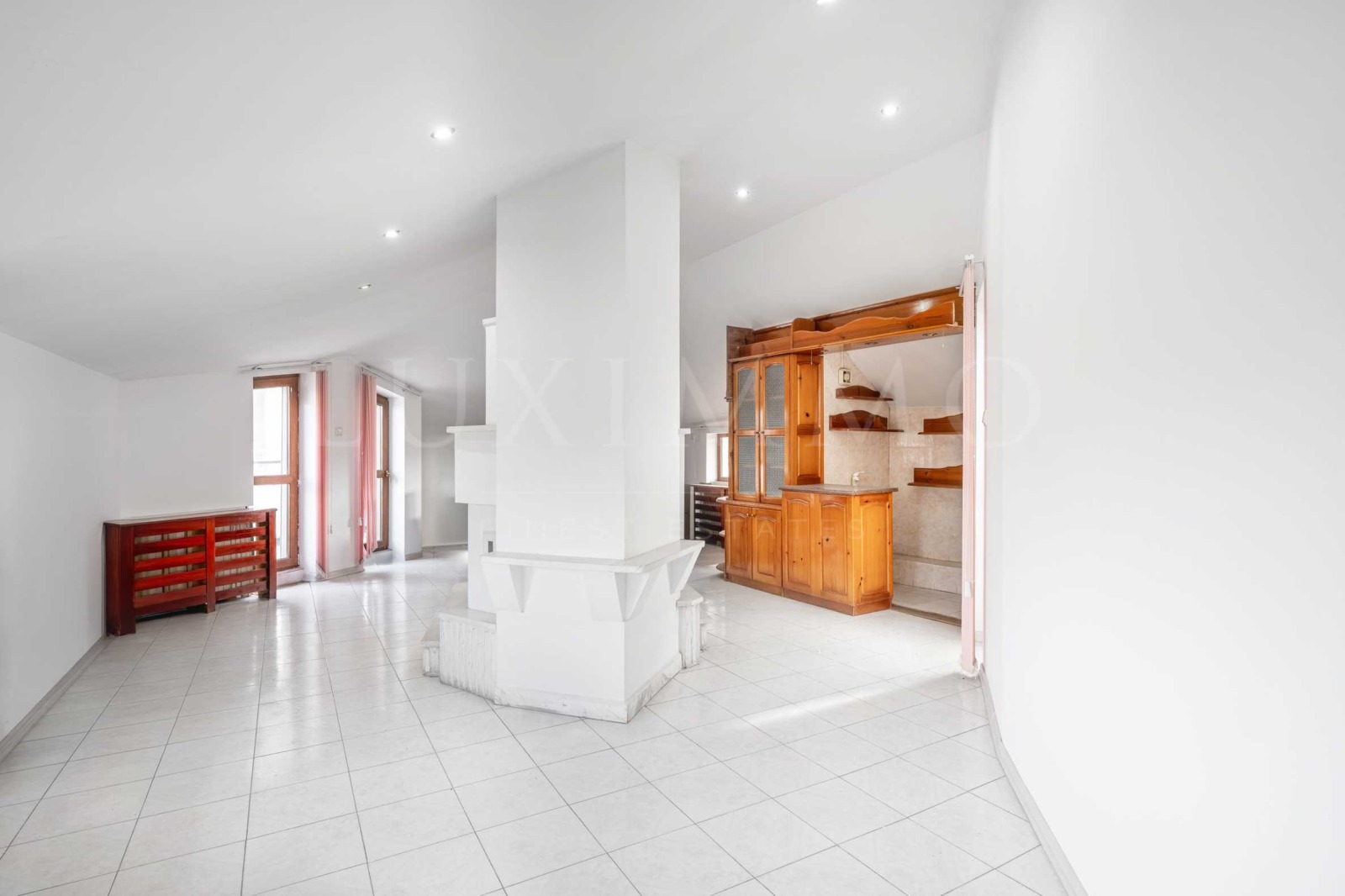 Продава МЕЗОНЕТ, гр. Пловдив, Кършияка, снимка 2 - Апартаменти - 54112680