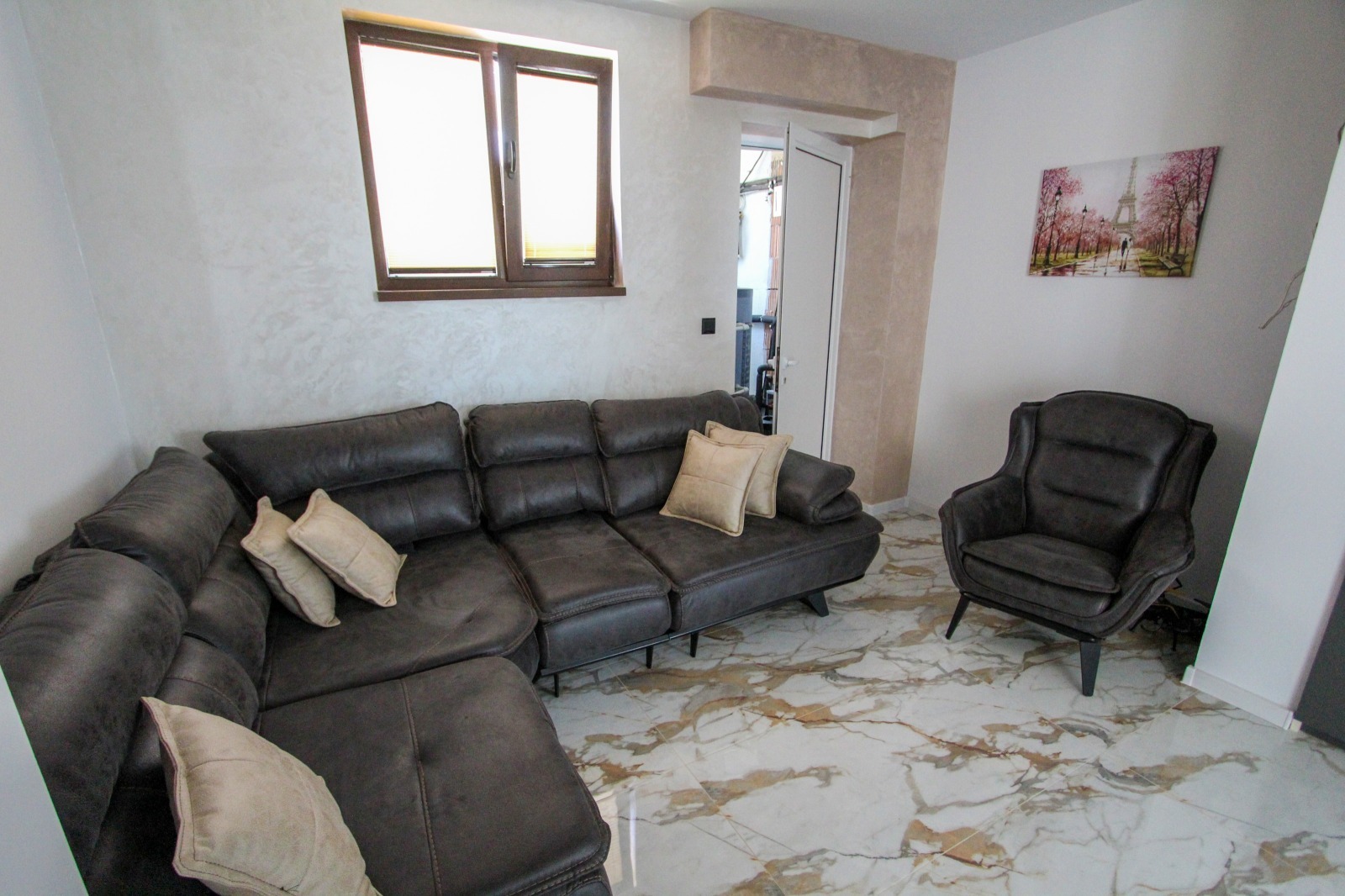 Продава КЪЩА, гр. София, с. Долни Богров, снимка 4 - Къщи - 55867936