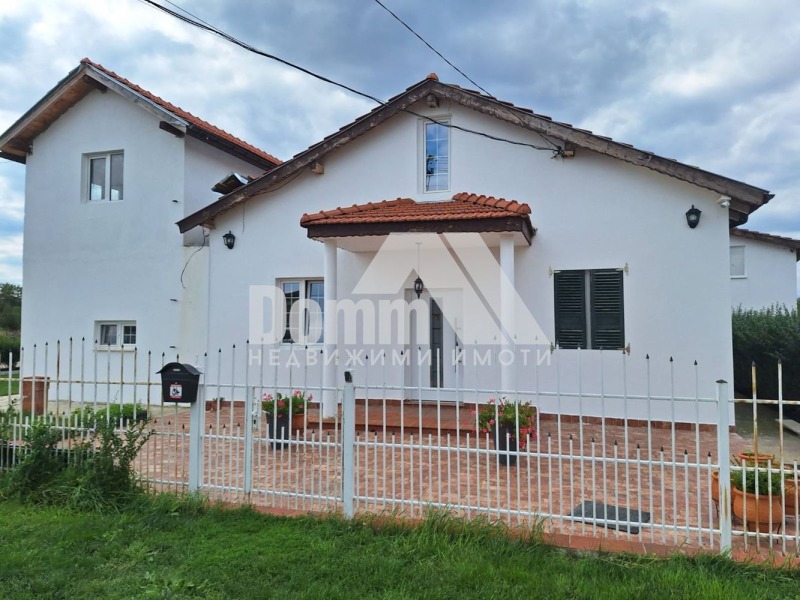 Продава КЪЩА в област Добрич, с. Сенокос - 350 кв.м / 420 000 € » 821 448.60 лв., ДОММ