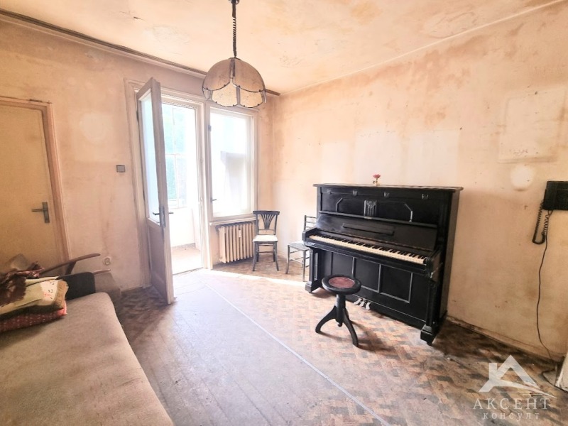 Продава 2-СТАЕН, гр. Перник, Рено, снимка 5 - Апартаменти - 52615818