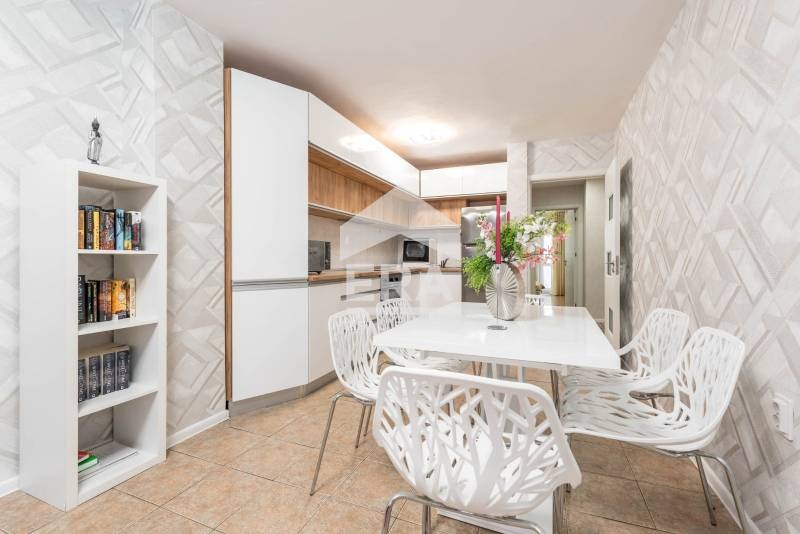 Продава  3-стаен, град Варна, Окръжна болница-Генерали •  265 000 € • ID 39707042 — holmes.bg - [1] 