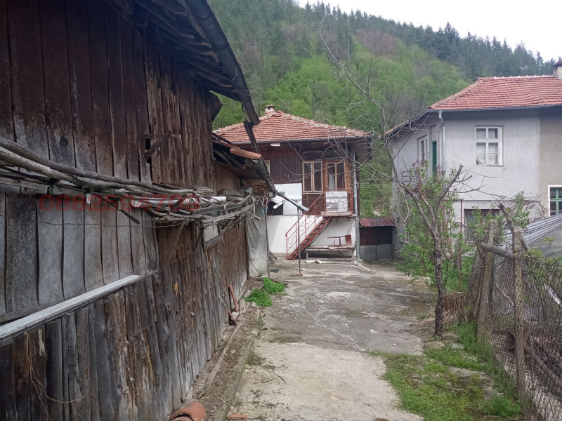 Продава КЪЩА, с. Чифлик, област Ловеч, снимка 5 - Къщи - 52779389