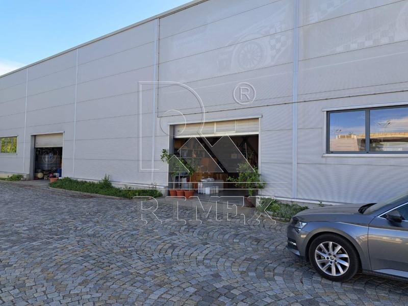 En venta  Edificio industrial Plovdiv , Asenovgradsko shose , 1111 metros cuadrados | 10545812