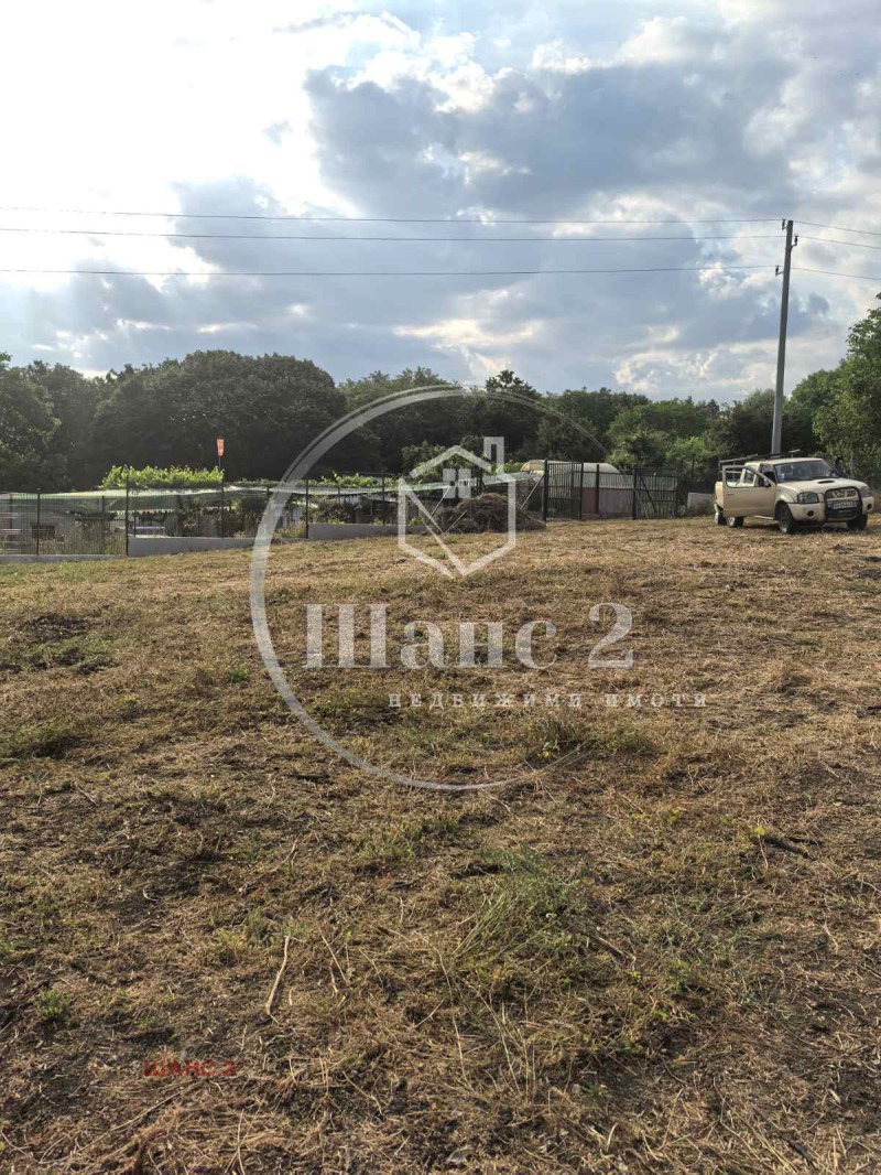 Продава ПАРЦЕЛ, с. Орешак, област Варна