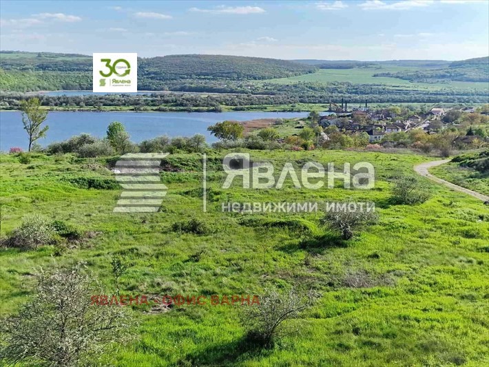 Продава ПАРЦЕЛ, с. Страшимирово, област Варна