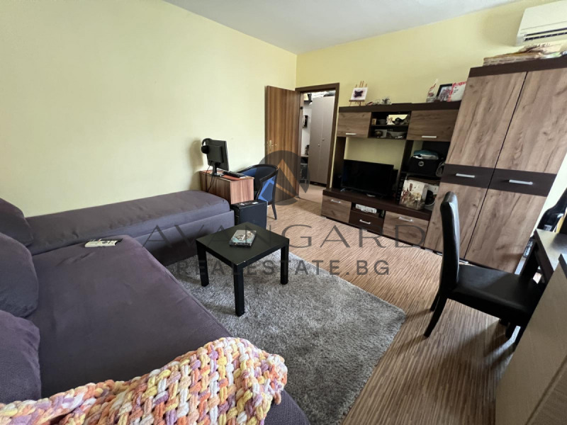 De vânzare  1 dormitor Plovdiv , Ciuciuc Parij , 75 mp | 63809749