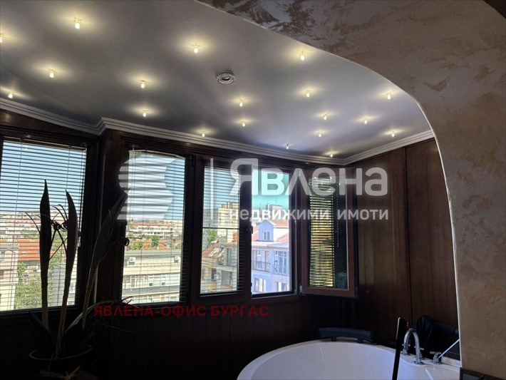 Na sprzedaż  2 sypialnie Burgas , Centar , 100 mkw | 72287319 - obraz [7]