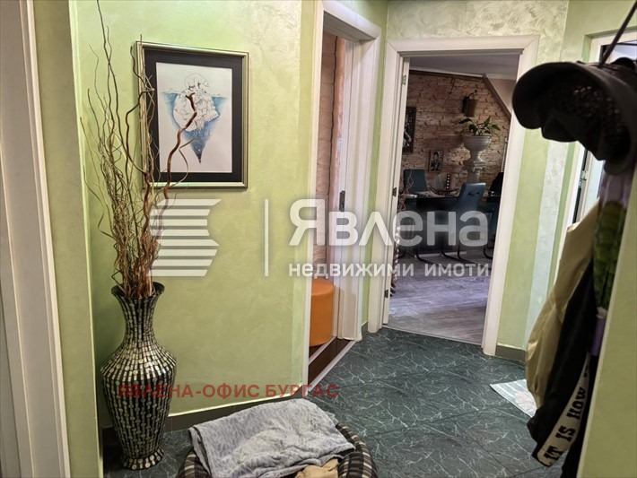 Na sprzedaż  2 sypialnie Burgas , Centar , 100 mkw | 72287319 - obraz [3]