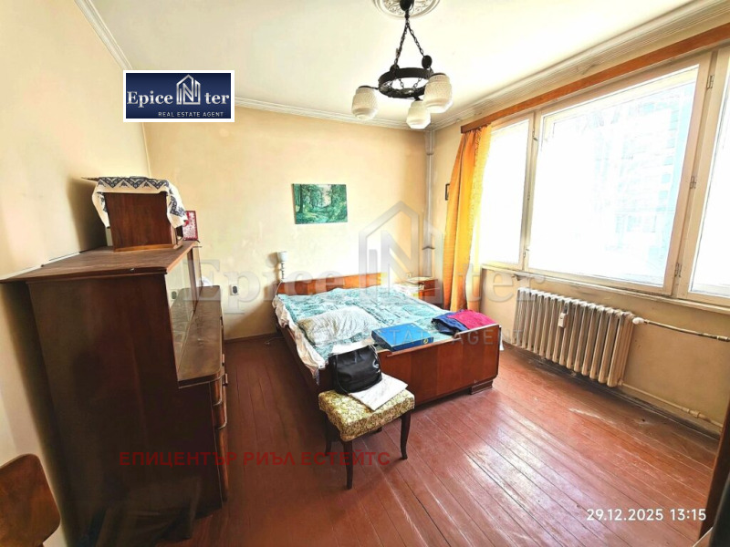 Продава 3-СТАЕН, гр. Перник, Център, снимка 5 - Апартаменти - 53005999