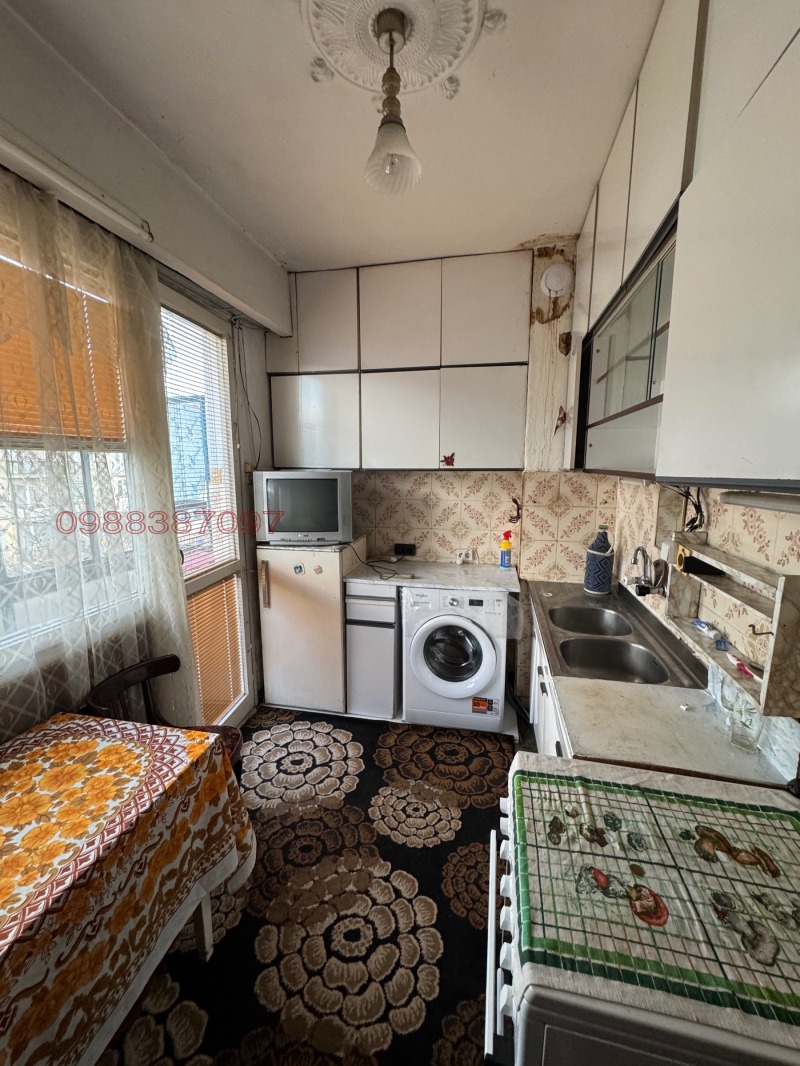 Продава МНОГОСТАЕН, гр. Велико Търново, Чолаковци, снимка 8 - Апартаменти - 53073969