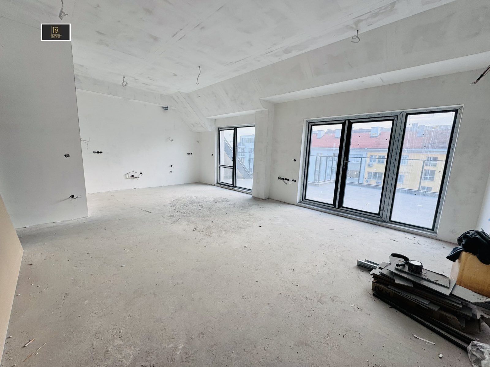 Продава 2-СТАЕН, гр. София, Център, снимка 2 - Апартаменти - 54009280