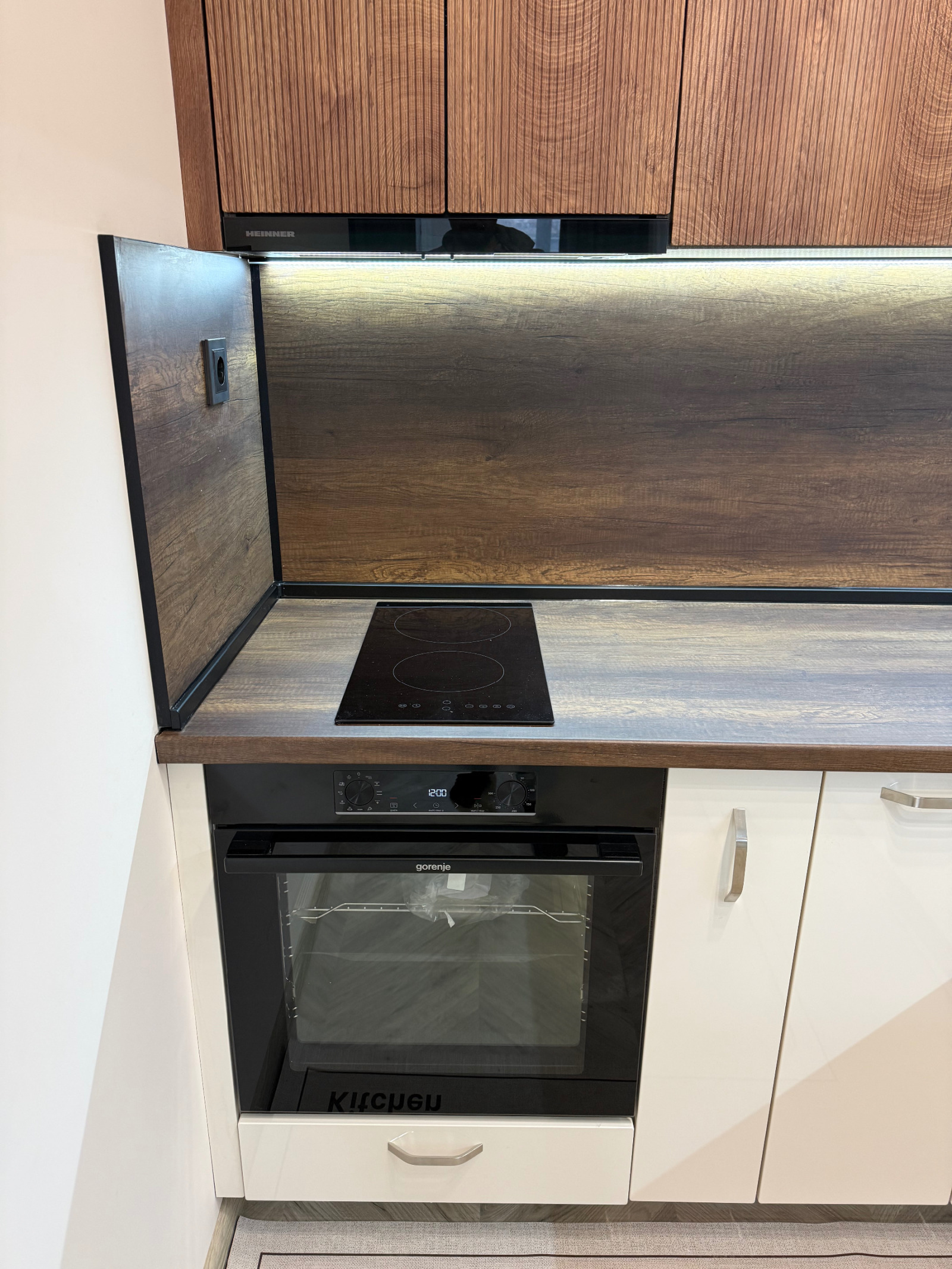 Продава 2-СТАЕН, гр. Плевен, Широк център, снимка 4 - Апартаменти - 54008531