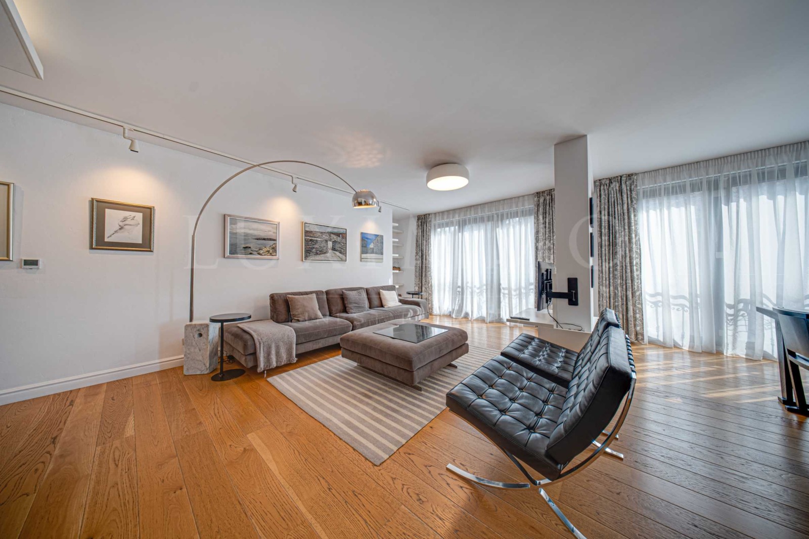 Продава 4-СТАЕН, гр. София, Лозенец, снимка 2 - Апартаменти - 53644000