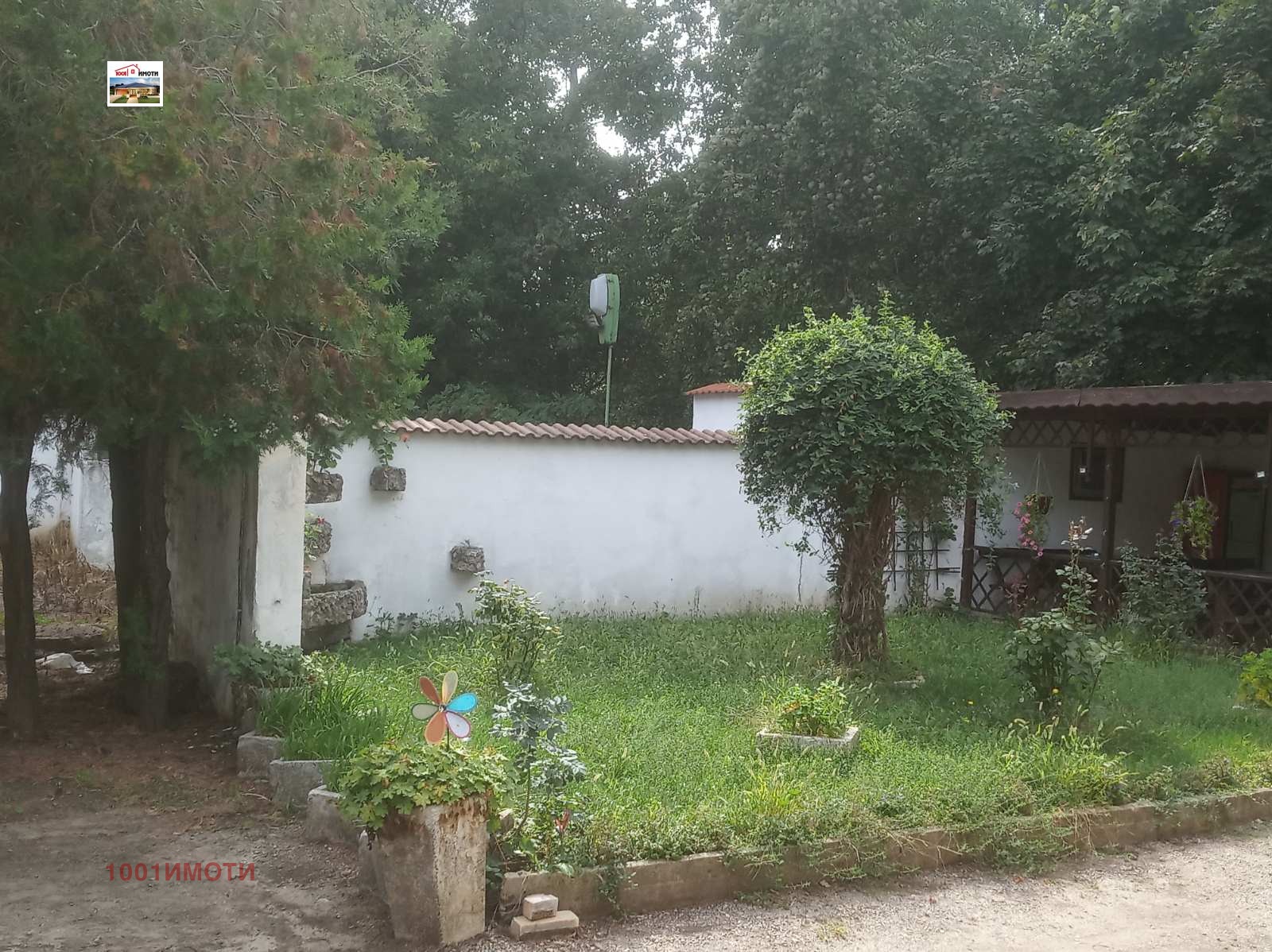 Продава КЪЩА, гр. Добрич, Дружба 4, снимка 2 - Къщи - 42122243