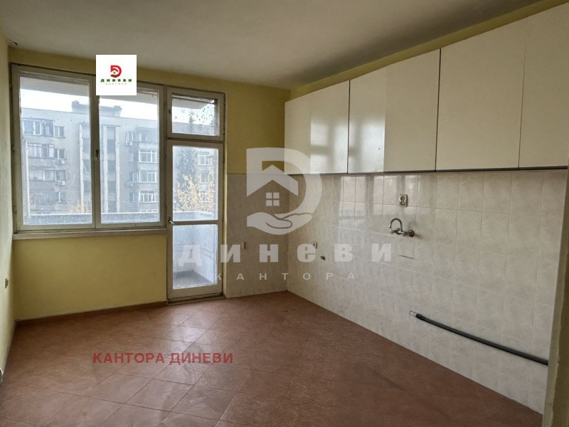 Продава 3-СТАЕН в град Стара Загора, Център - 63 кв.м / 120 000 € » 234 699.60 лв., КАНТОРА ДИНЕВИ
