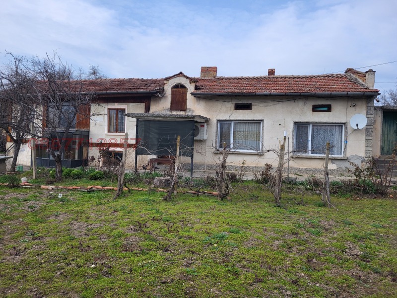 Продава КЪЩА в област Русе, с. Белцов - 160 кв.м / 18 900 € » 36 965.19 лв.