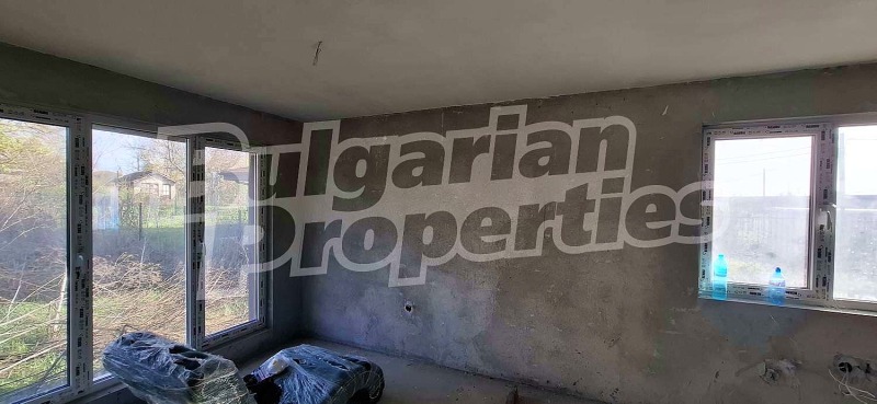 Продава КЪЩА, с. Полски извор, област Бургас, снимка 13 - Къщи - 52456532