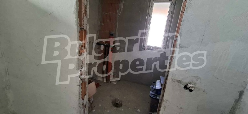 Продава КЪЩА, с. Полски извор, област Бургас, снимка 16 - Къщи - 52456532