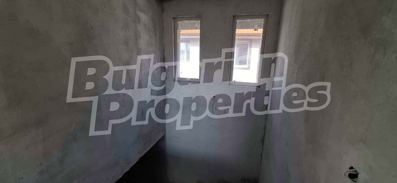 Продава КЪЩА, с. Полски извор, област Бургас, снимка 12 - Къщи - 52456532