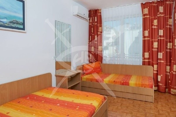 Продава КЪЩА, гр. Свети Влас, област Бургас, снимка 3 - Къщи - 52882570