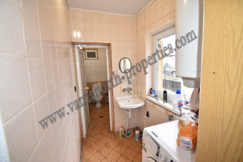 Продава КЪЩА, гр. Балчик, област Добрич, снимка 8 - Къщи - 52892534