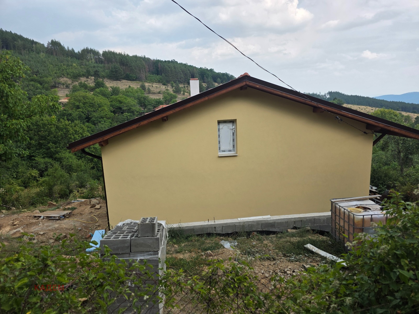 Продава КЪЩА, с. Горна Брестница, област Кюстендил, снимка 2 - Къщи - 55708182