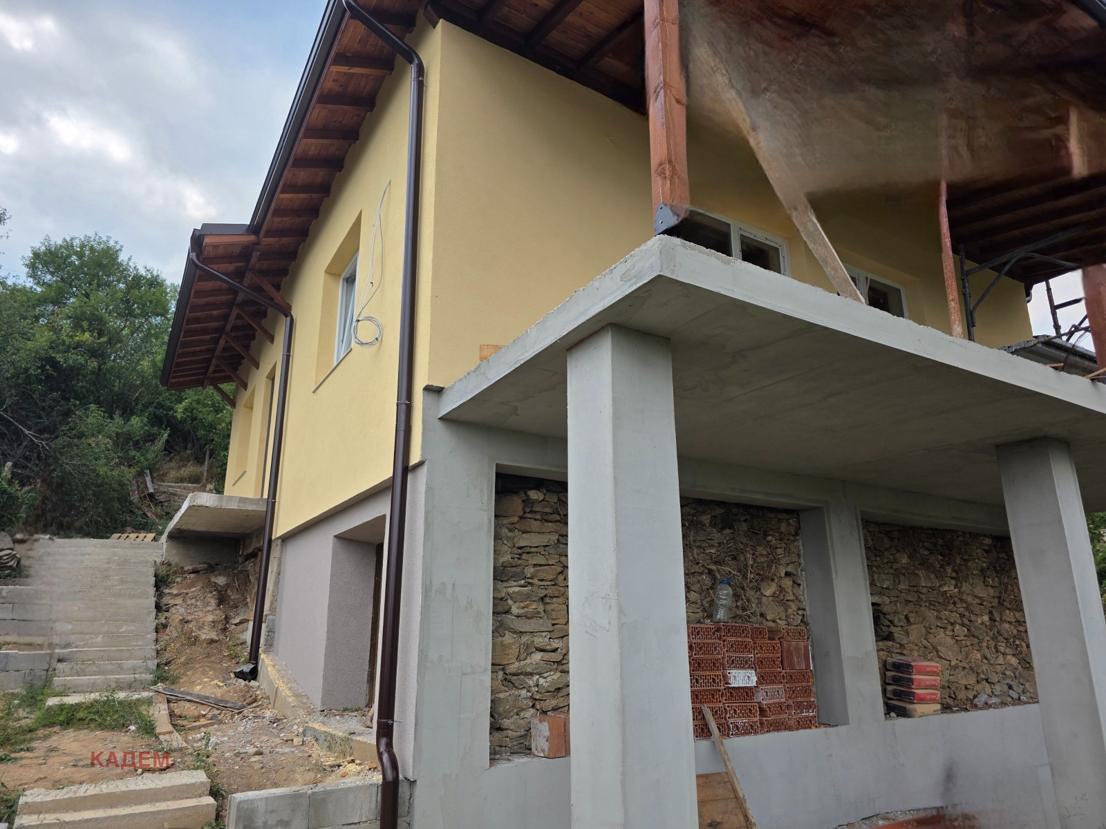 Продава КЪЩА, с. Горна Брестница, област Кюстендил, снимка 3 - Къщи - 55708182