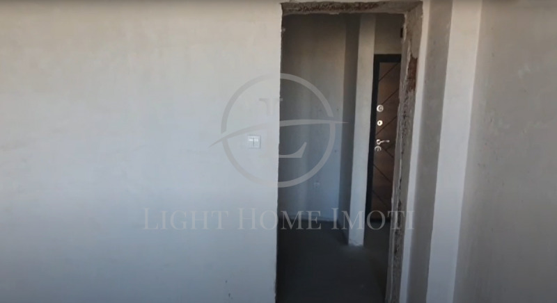 Продава  2-стаен град Пловдив , Остромила , 62 кв.м | 62588349 - изображение [4]