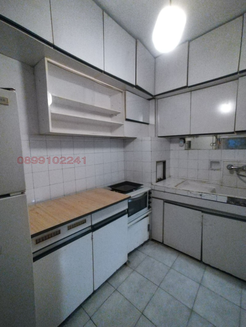 Продава МНОГОСТАЕН, гр. Плевен, Идеален център, снимка 11 - Апартаменти - 52962082