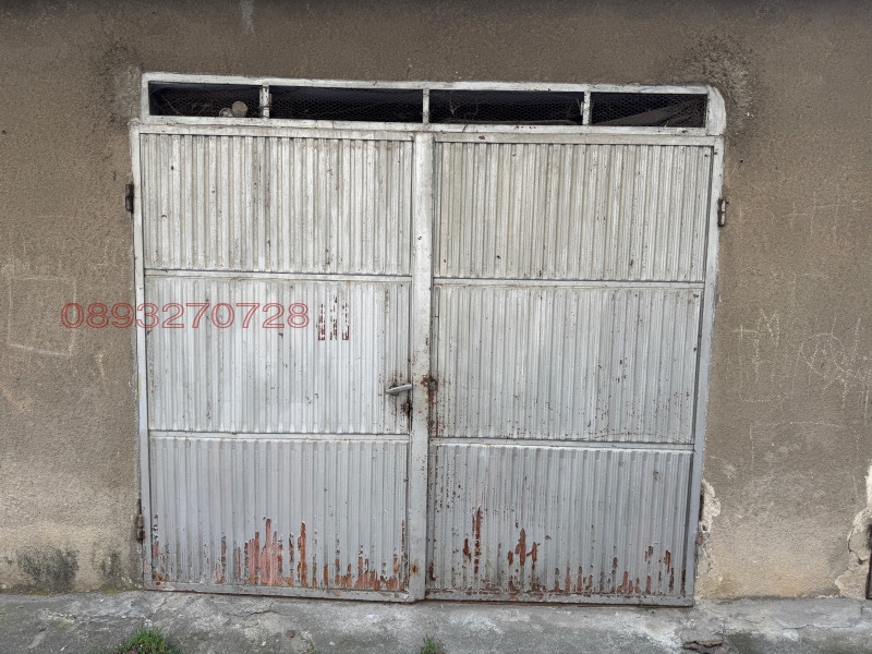Продава ГАРАЖ, ПАРКОМЯСТО, гр. Габрово, Младост