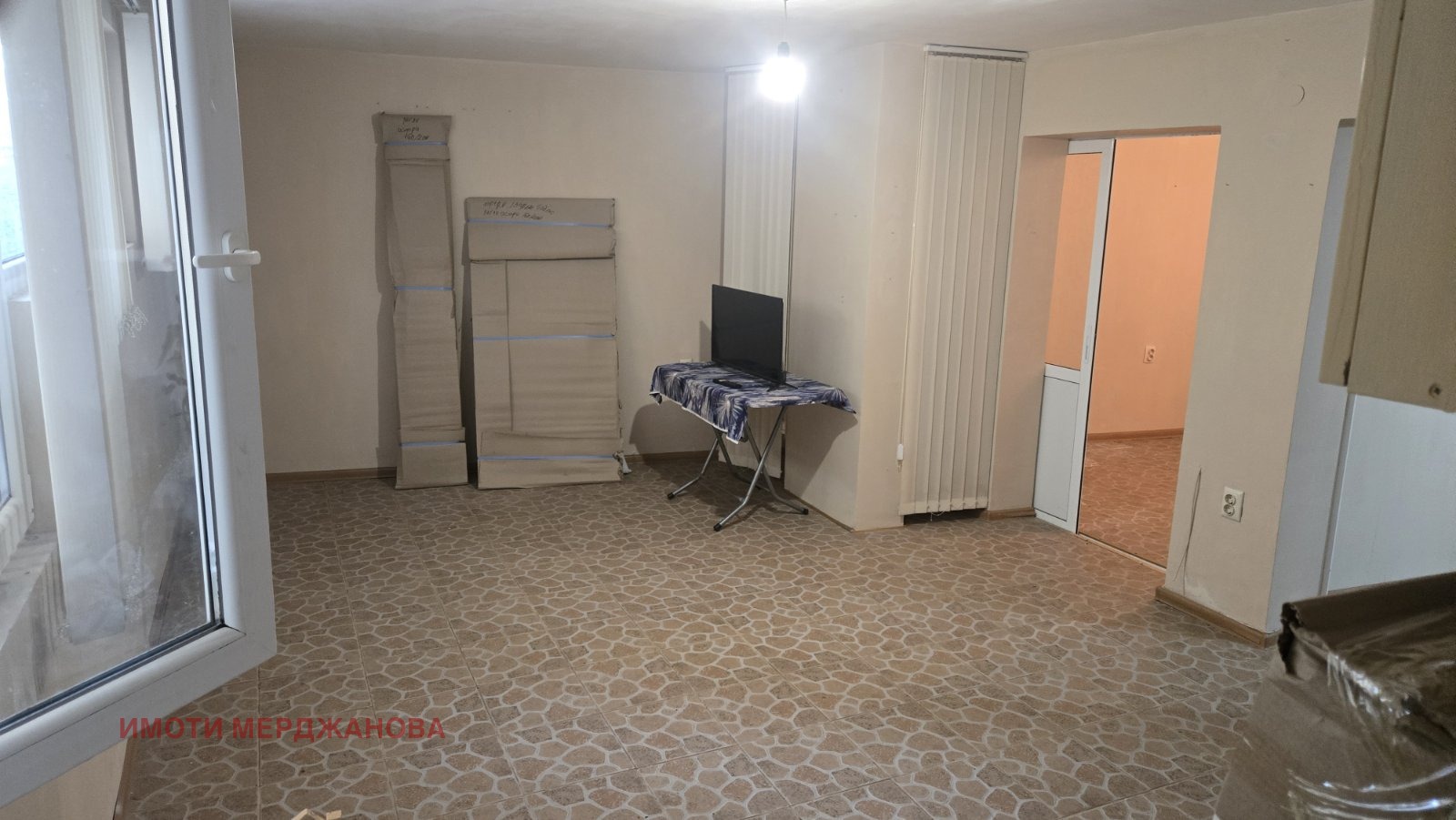 Продава ГАРАЖ, ПАРКОМЯСТО, гр. Стара Загора, ОРБ, снимка 2 - Гаражи и паркоместа - 56324387