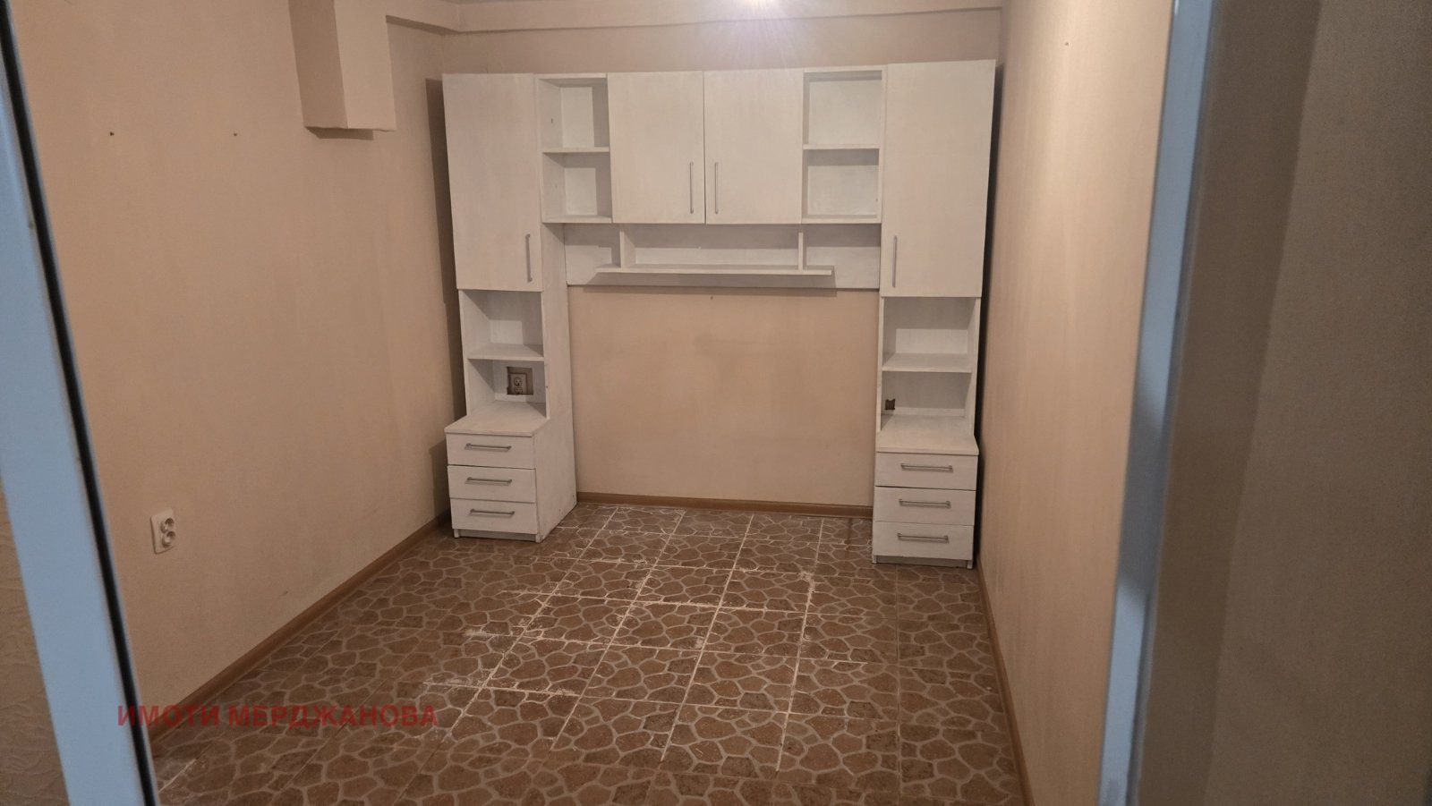 Продава ГАРАЖ, ПАРКОМЯСТО, гр. Стара Загора, ОРБ, снимка 3 - Гаражи и паркоместа - 56324387
