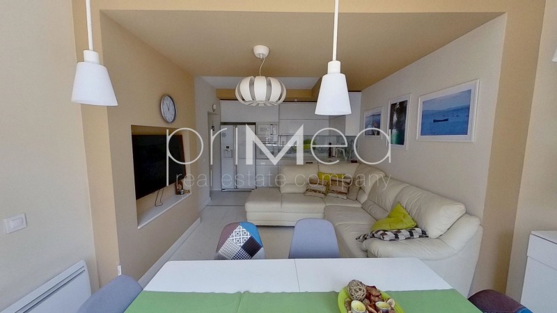 Продава  3-стаен град Бургас , Център , 74 кв.м | 10035701
