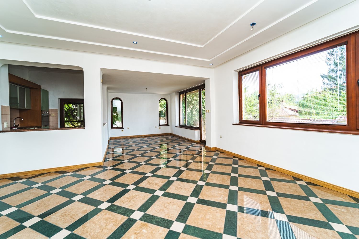 Продава КЪЩА, гр. София, гр. Банкя, снимка 2 - Къщи - 53834592