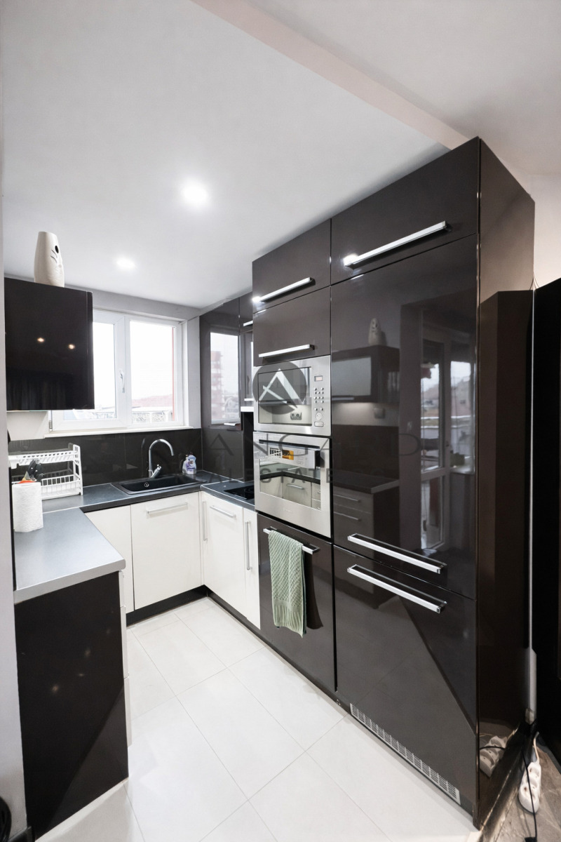 Продава 3-СТАЕН, гр. Пловдив, Кършияка, снимка 3 - Апартаменти - 50131779