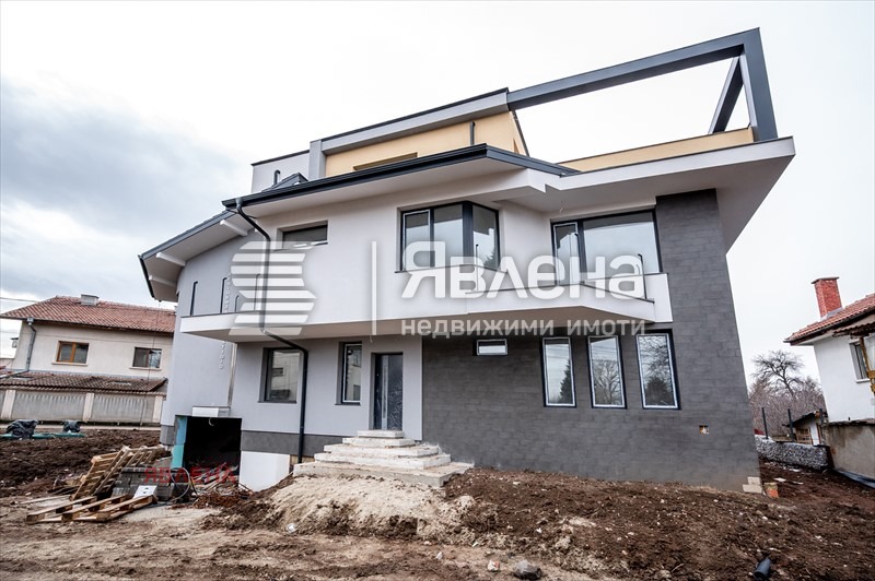 À venda  Casa Sofia , v.z.Vrana - Lozen , 280 m² | 55771673