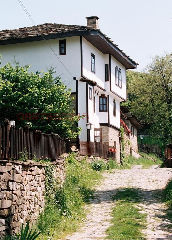 Продава КЪЩА, с. Боженците, област Габрово, снимка 2 - Къщи - 55690407