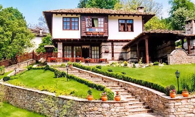 Продава КЪЩА, с. Боженците, област Габрово
