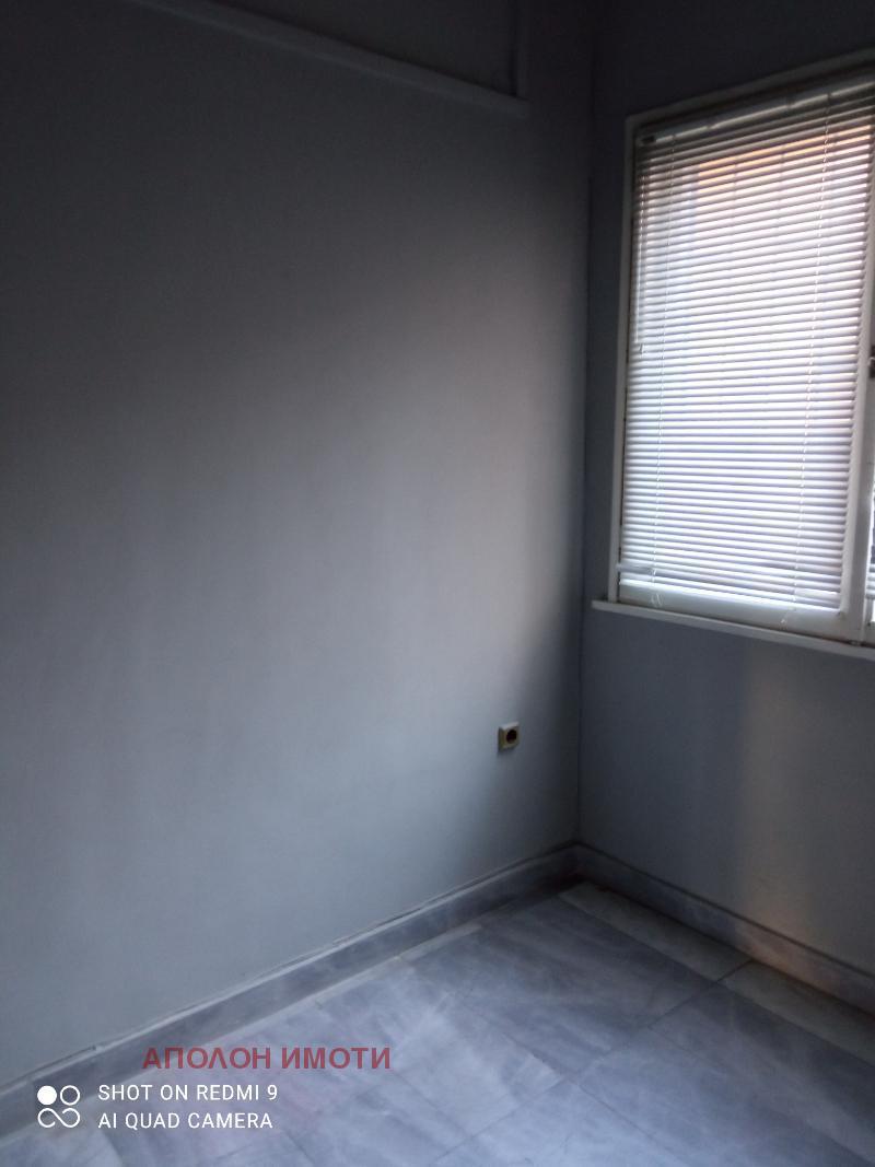 Продава  Магазин град Пловдив , Център , 207 кв.м | 10255585 - изображение [4]