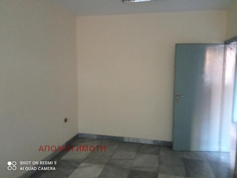 Продава  Магазин град Пловдив , Център , 207 кв.м | 10255585 - изображение [15]