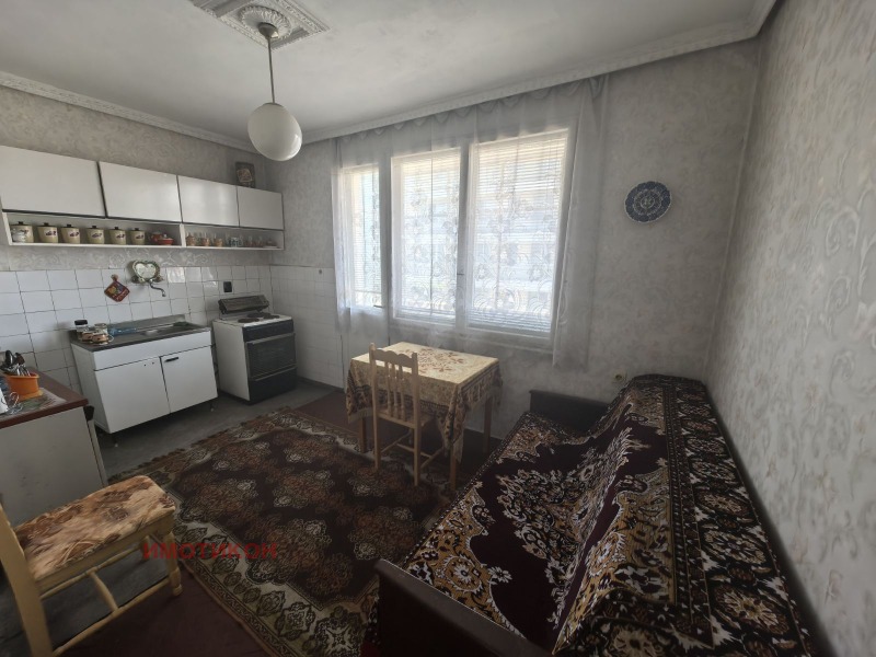 Продаја  1 спаваћа соба регион Сливен , Нова Загора , 72 м2 | 95794413