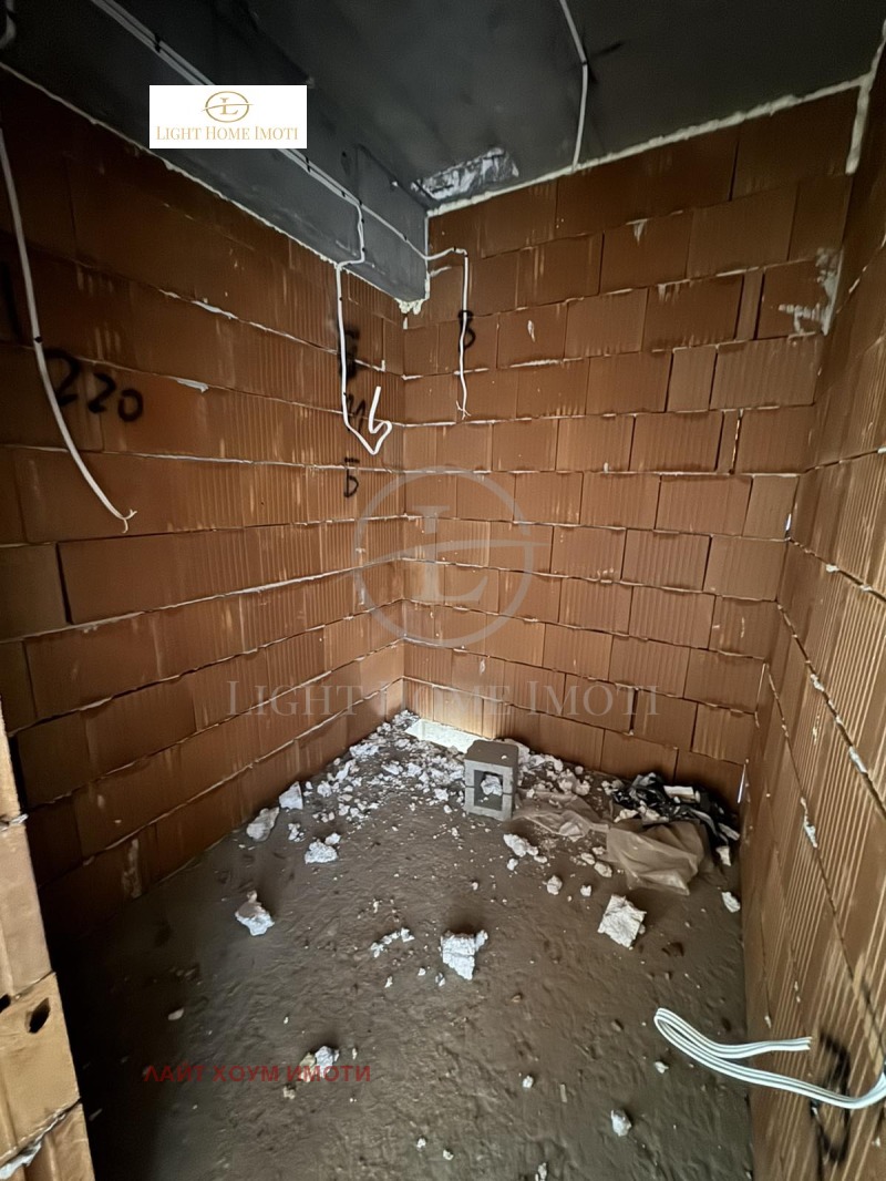 Eladó  2 hálószobás Plovdiv , Karsijaka , 119 négyzetméter | 68758155 - kép [12]