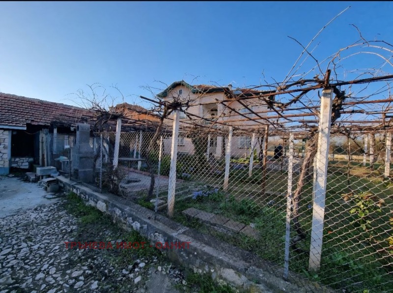 Til salgs  Hus region Lovech , Vladinja , 150 kvm | 34775543 - bilde [3]