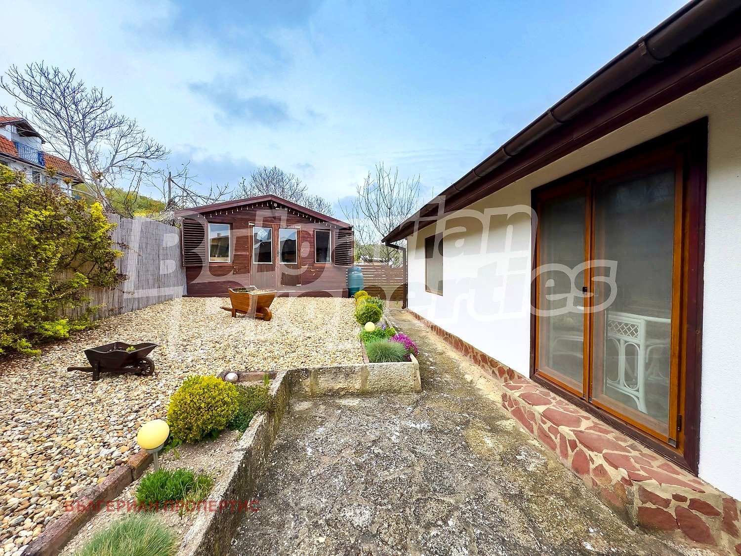 Продава КЪЩА, гр. Балчик, област Добрич, снимка 10 - Къщи - 54369209